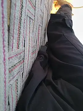 Snapshot of Ritik143jhil chatting on 12/20/25, 11:17 Ritik143jhil online show from 12/20/25, 11:17