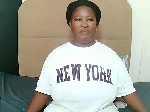 MissMoyo online show from 12/05/25, 12:14