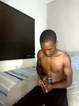 Snapshot of Boytoy_BigD chatting on 11/24/25, 09:58 Boytoy BigD online show from 11/24/25, 09:58