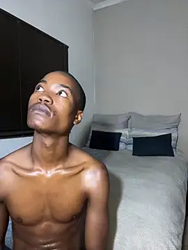 Snapshot of Boytoy_BigD chatting on 11/28/25, 10:45 Boytoy BigD online show from 11/28/25, 10:45