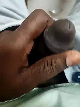 Snapshot of Paramkeerthi chatting on 11/17/25, 05:08 Paramkeerthi online show from 11/17/25, 05:08