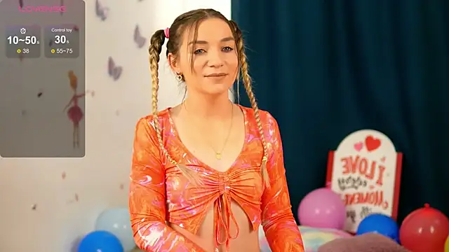 SkyEyesLuna online show from 05/15/26, 03:24