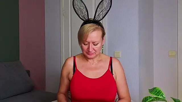 JessyMor online show from 11/13/25, 04:28