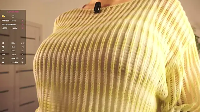 RoxannaCarver online show from 12/17/25, 07:03