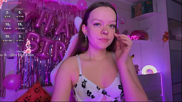 CheekySashaCharm online show from 12/14/25, 07:36