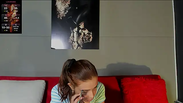 nicolvibes 212 online show from 04/19/26, 08:22