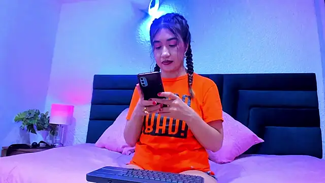 VictoriaRouge  online show from 04/09/26, 03:06