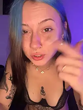 Snapshot of mysami420 chatting on 07/16/26, 08:26 mysami420 online show from 07/16/26, 08:26