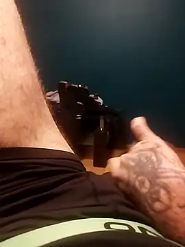 Snapshot of Baianoi chatting on 11/15/25, 12:19 Baianoi online show from 11/15/25, 12:19