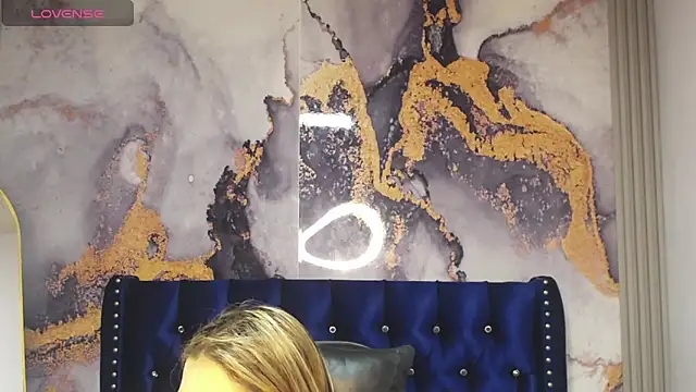 Evy Luxx v online show from 04/15/26, 08:20