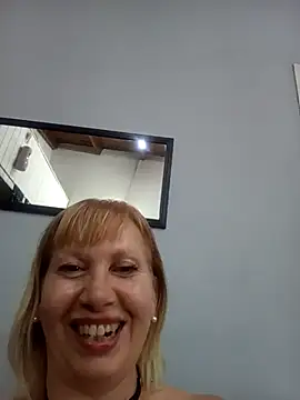 SexyMilf1211 online show from 02/19/26, 01:56