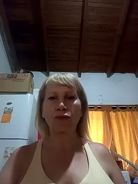 SexyMilf1211 online show from 04/20/26, 04:21