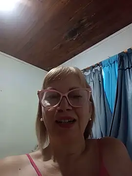 SexyMilf1211 online show from 06/10/26, 06:51