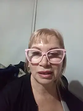 SexyMilf1211 online show from 06/18/26, 01:04