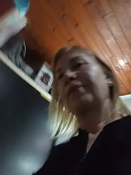 SexyMilf1211 online show from 06/25/26, 02:10