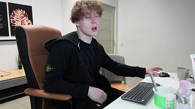 Charles Dreams online show from 03/15/26, 01:22