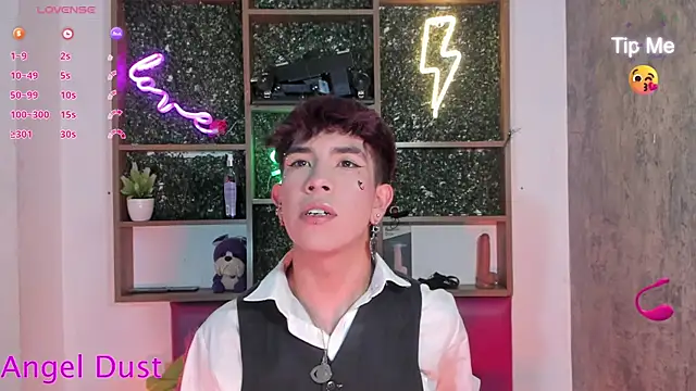 Angeldust19 online show from 01/06/26, 03:10