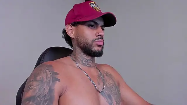 LuigiVitale 1 online show from 02/08/26, 03:43