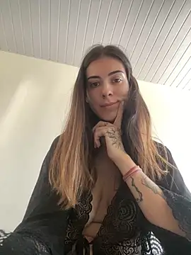 Snapshot of fer-nanda chatting on 04/24/26, 04:31 fer-nanda online show from 04/24/26, 04:31