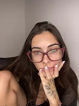 Snapshot of fer-nanda chatting on 04/30/26, 04:19 fer-nanda online show from 04/30/26, 04:19