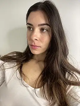 Snapshot of fer-nanda chatting on 05/24/26, 06:57 fer-nanda online show from 05/24/26, 06:57