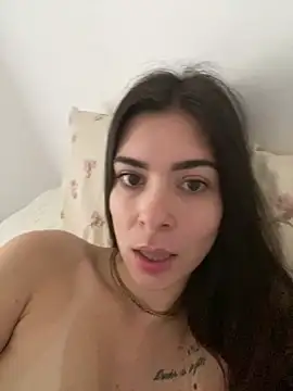 Snapshot of fer-nanda chatting on 07/05/26, 02:02 fer-nanda online show from 07/05/26, 02:02