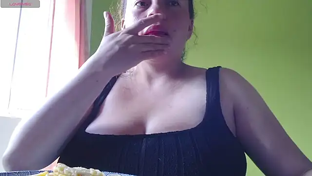 Rouse hot  online show from 06/18/26, 06:34