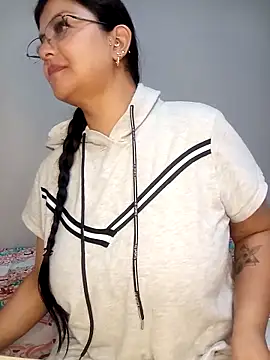 CelesteAlvarez1989 online show from 01/14/26, 06:19