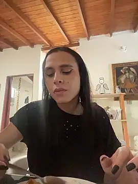 Isabella Hillss online show from 12/01/25, 06:57