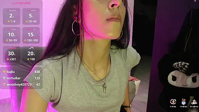 Snapshot of Isabella_Hillss chatting on 06/16/26, 02:58 Isabella Hillss online show from 06/16/26, 02:58