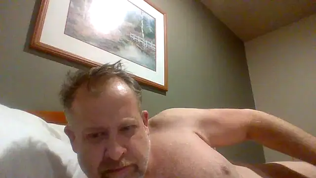 Snapshot of Mikey40wv chatting on 11/23/25, 04:34 Mikey40wv online show from 11/23/25, 04:34
