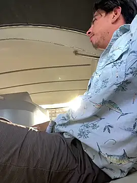 algila08 online show from 04/28/26, 01:49