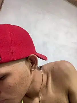 Luigi cumming1 online show from 04/12/26, 07:41