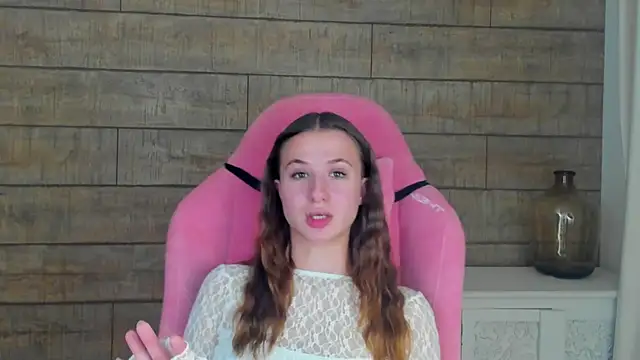 KristinaBellini online show from 11/29/25, 05:16