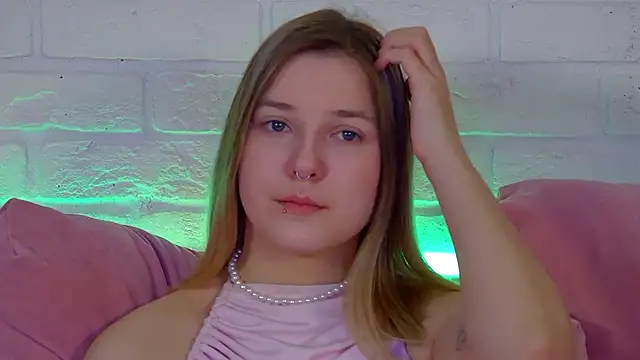 TinnaBurton online show from 04/23/26, 04:20