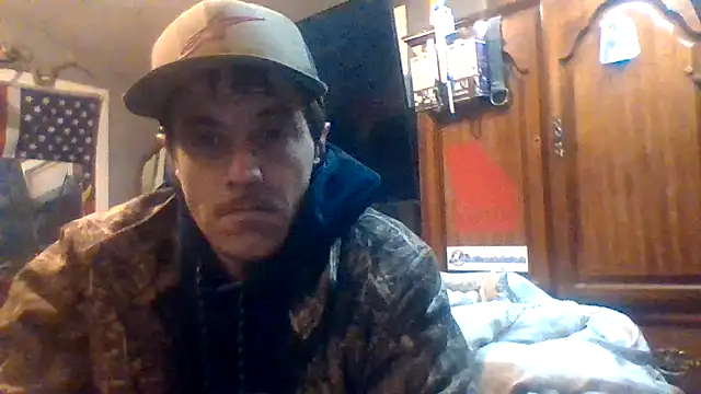 Snapshot of dickencidr chatting on 05/05/26, 10:23 dickencidr online show from 05/05/26, 10:23