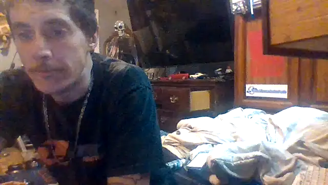 Snapshot of dickencidr chatting on 05/13/26, 02:31 dickencidr online show from 05/13/26, 02:31