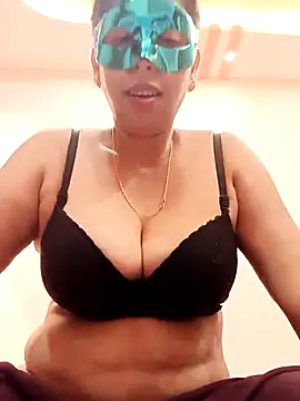 Nisha  19 online show from 12/02/25, 07:42