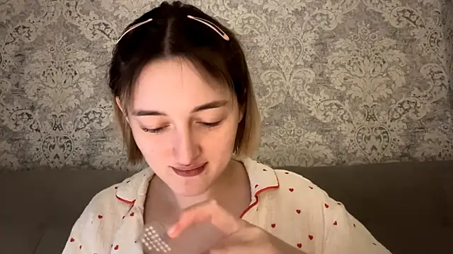 Emily lyy online show from 01/15/26, 06:11