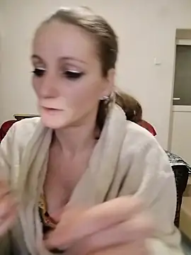 CrazyMaya39 online show from 04/06/26, 08:32