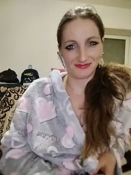 CrazyMaya39 online show from 04/16/26, 09:39