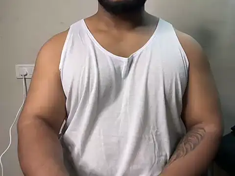 hot rocco1 online show from 11/14/25, 05:11