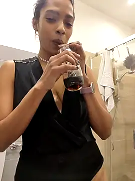 chanell95 online show from 12/16/25, 08:47