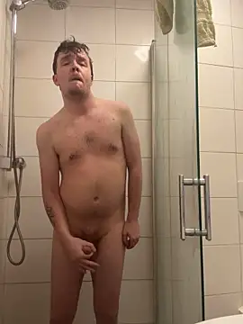 nicknicknick18112 online show from 04/02/26, 11:13