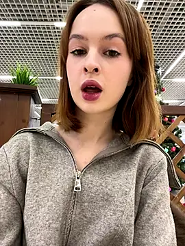 hani obsessed online show from 12/22/25, 10:23