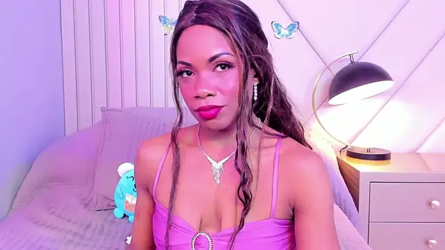 Snapshot of LailaDavidson chatting on 06/27/26, 12:22 LailaDavidson online show from 06/27/26, 12:22