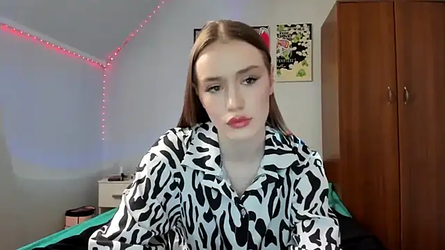 tinyglow online show from 01/16/26, 08:57