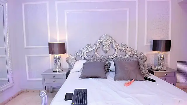 IvannaClaire online show from 11/29/25, 12:30