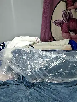 Snapshot of Naive618 chatting on 01/08/26, 01:19 Naive618 online show from 01/08/26, 01:19