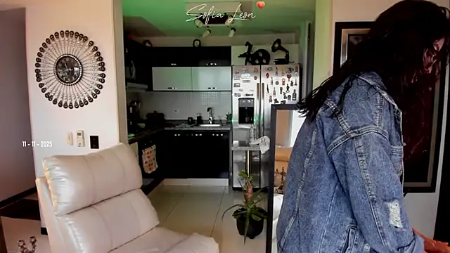 sofiasexhot online show from 11/11/25, 07:58